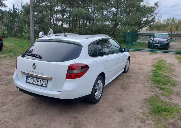 Renault Laguna cena 29800 przebieg: 132154, rok produkcji 2012 z Drezdenko małe 466